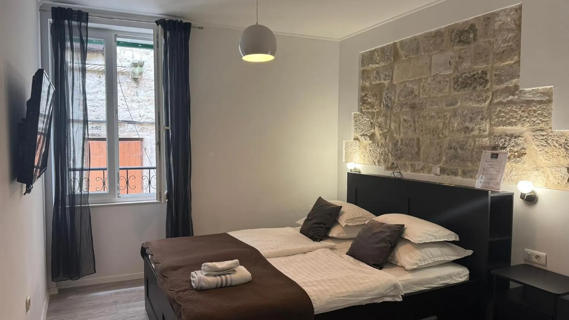 Palace Wall Residences سبليت