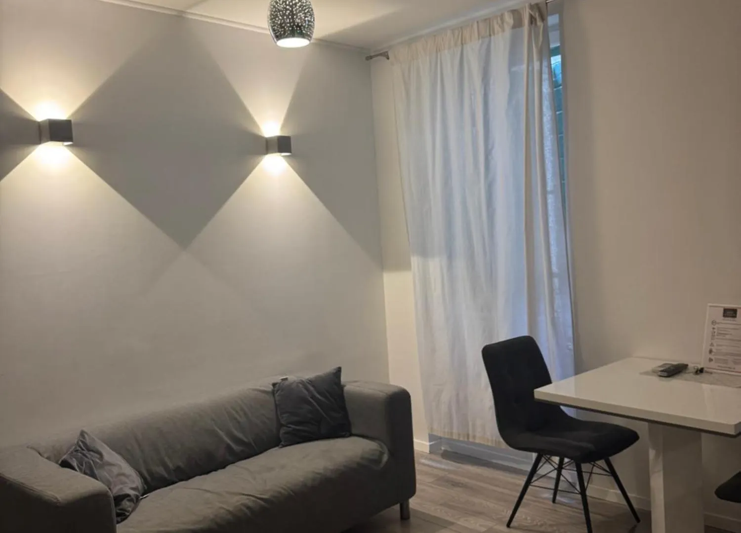 Apartman Palace Wall Residences