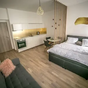 Friendly In Appartement Prague
